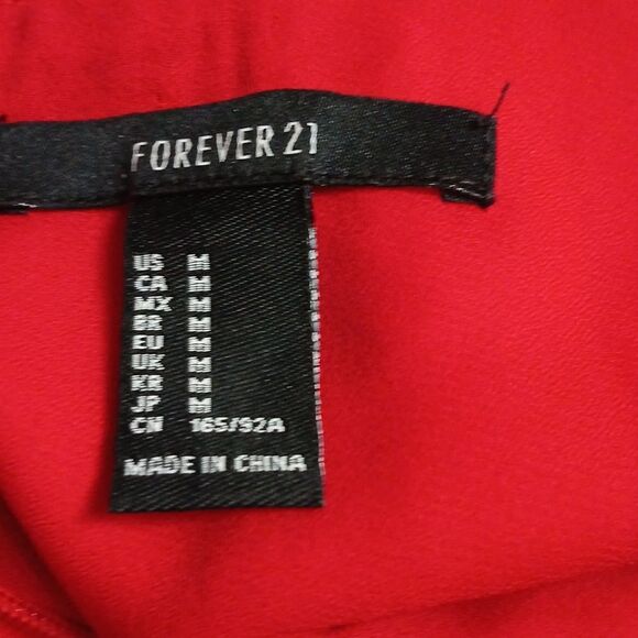 Forever 21 red capped sleeve holiday valentine  V-neck dress  Sz M EUC - Picture 6 of 6